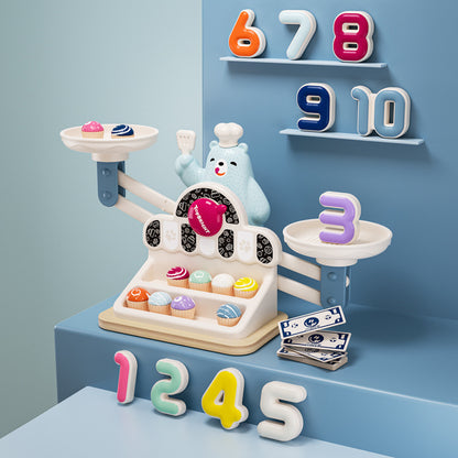 Topbright Yummy Bear matematiikkapeli, vaaka kuppikakuilla ja numeroilla (3+)