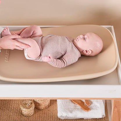 Nattou Premium Soft vahust mähkimisalus 50 × 70 cm, veekindel ja ergonoomiline, beež