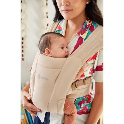 Ergobaby Embrace Soft Air Mesh kandekott vastsündinule, Cream