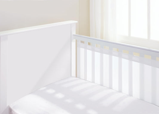 BreathableBaby AirflowBaby Essential pinnasängyn verkkosuoja 120 x 60 cm tai 140 x 70 cm, valkoinen