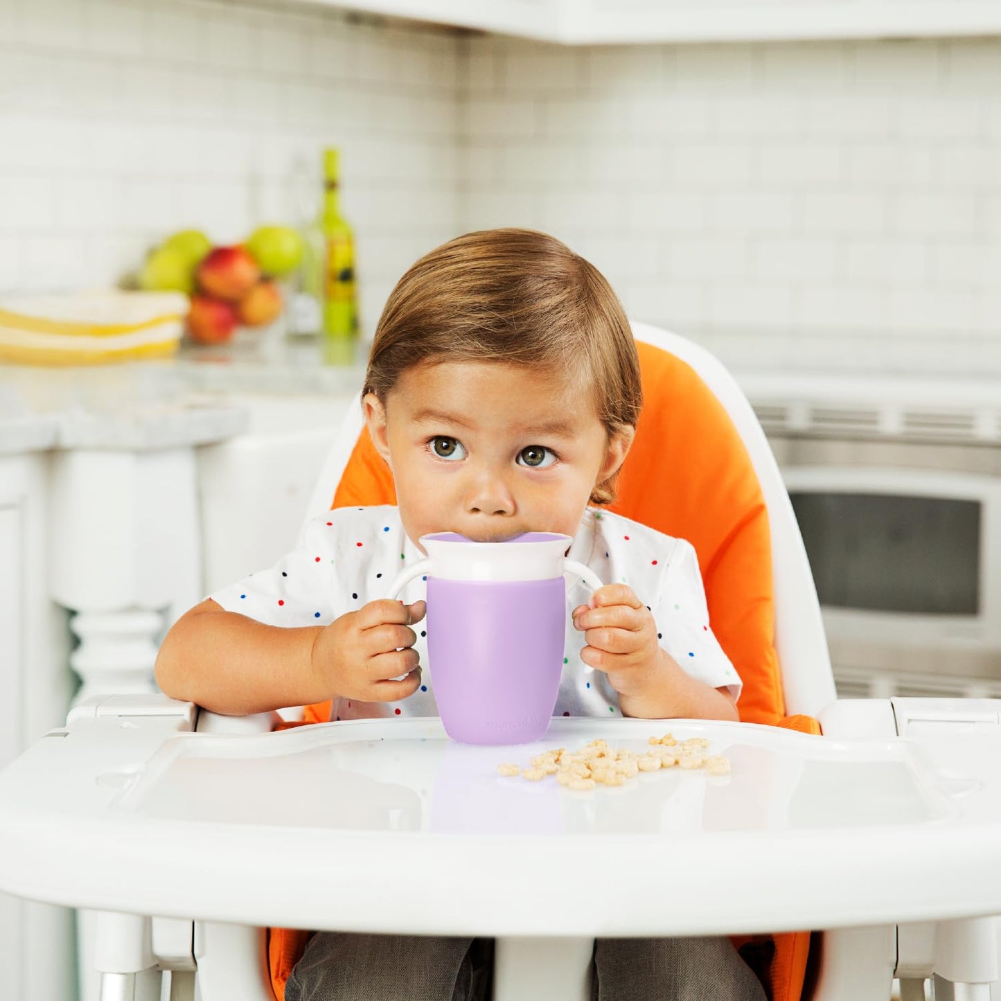 Munchkin Miracle 360°-Trinkbecher für Babys und Kleinkinder, BPA-freier Trinklernbecher mit Griffen, auslaufsicher & spülmaschinenfest, für Kinder ab 6 Monaten - 207 ml, lila