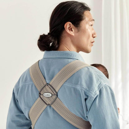 BabyBjörn Baby Carrier Mini kandekott, 3D Mesh, hall-beež