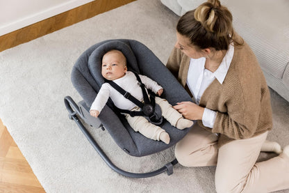 hauck Alpha Bouncer Premium Dark Grey, 2-ühes beebikiik ja söögitooli lisatarvik, sünnist kuni 9 kg