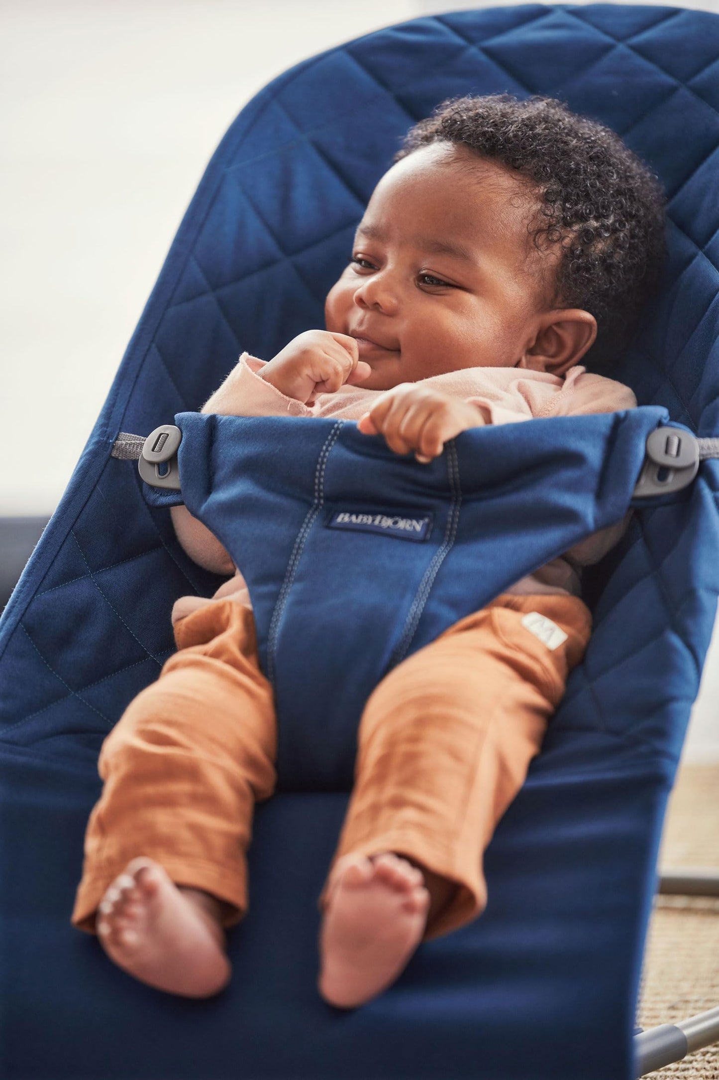 BabyBjörn Bliss beebi lamamistool/bouncer, tumesinine