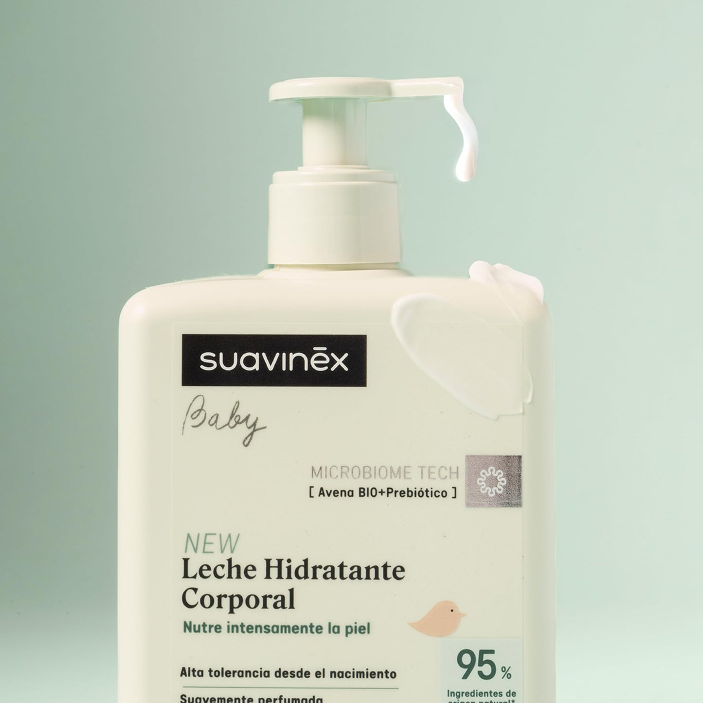Suavinex beebihoolduse komplekt tundlikule nahale, 3 toodet (geel-šampoon 500 ml, kehapiim 500 ml, niisked salvrätid 25 tk)
