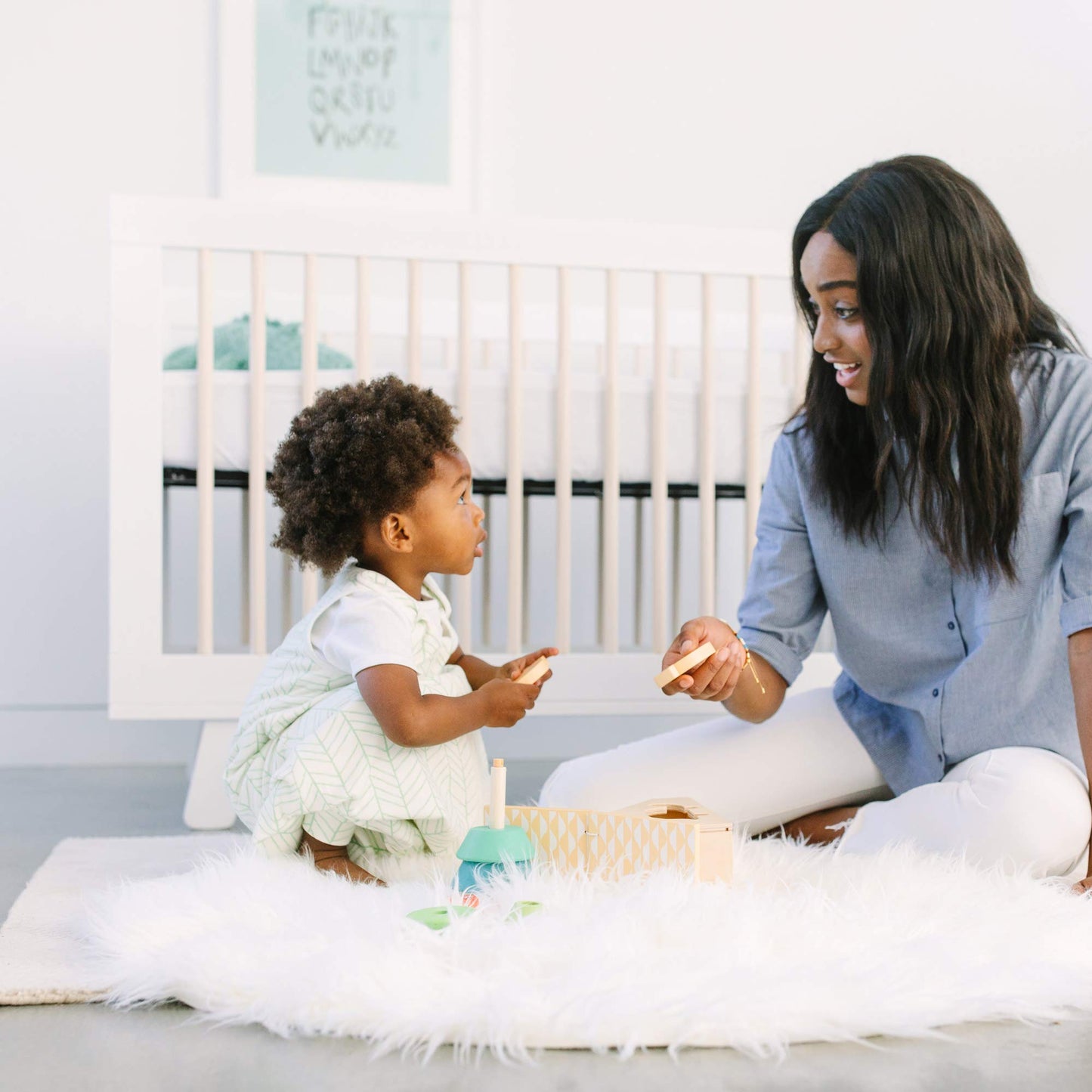Ergobaby On the Move 2 in1 beebi magamiskott 1 TOG, suurus M (6–18 kuud)