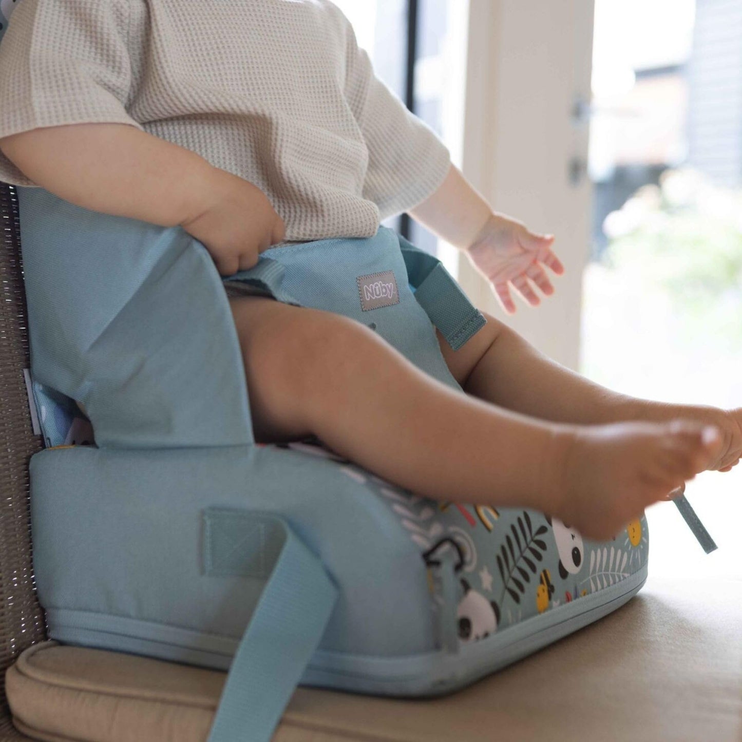 Nuby kaasaskantav reisitool 6-36 kuud, kokkupandav, veekindel, mitmevärviline