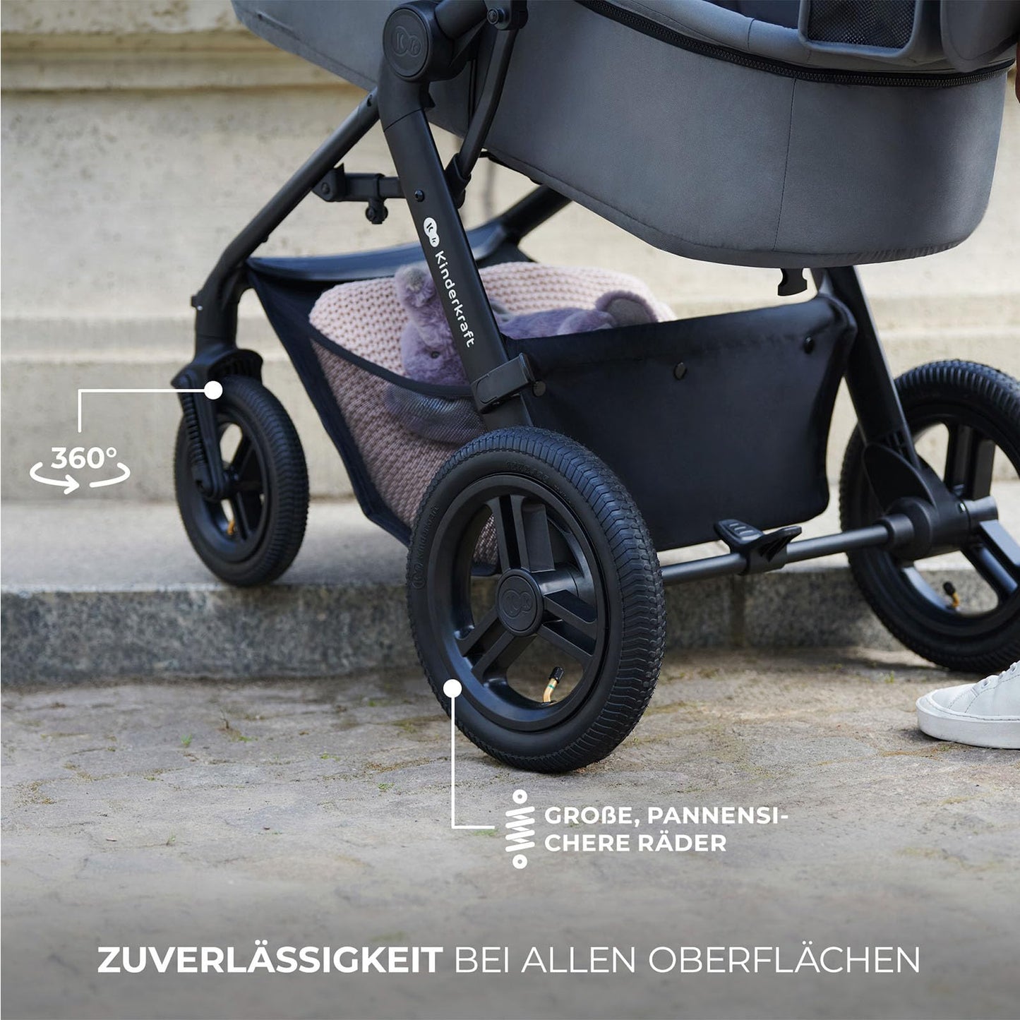 Kinderkraft MOOV 2 XL AIR 3-in-1 vankrikomplekt kuni 27 kg, must