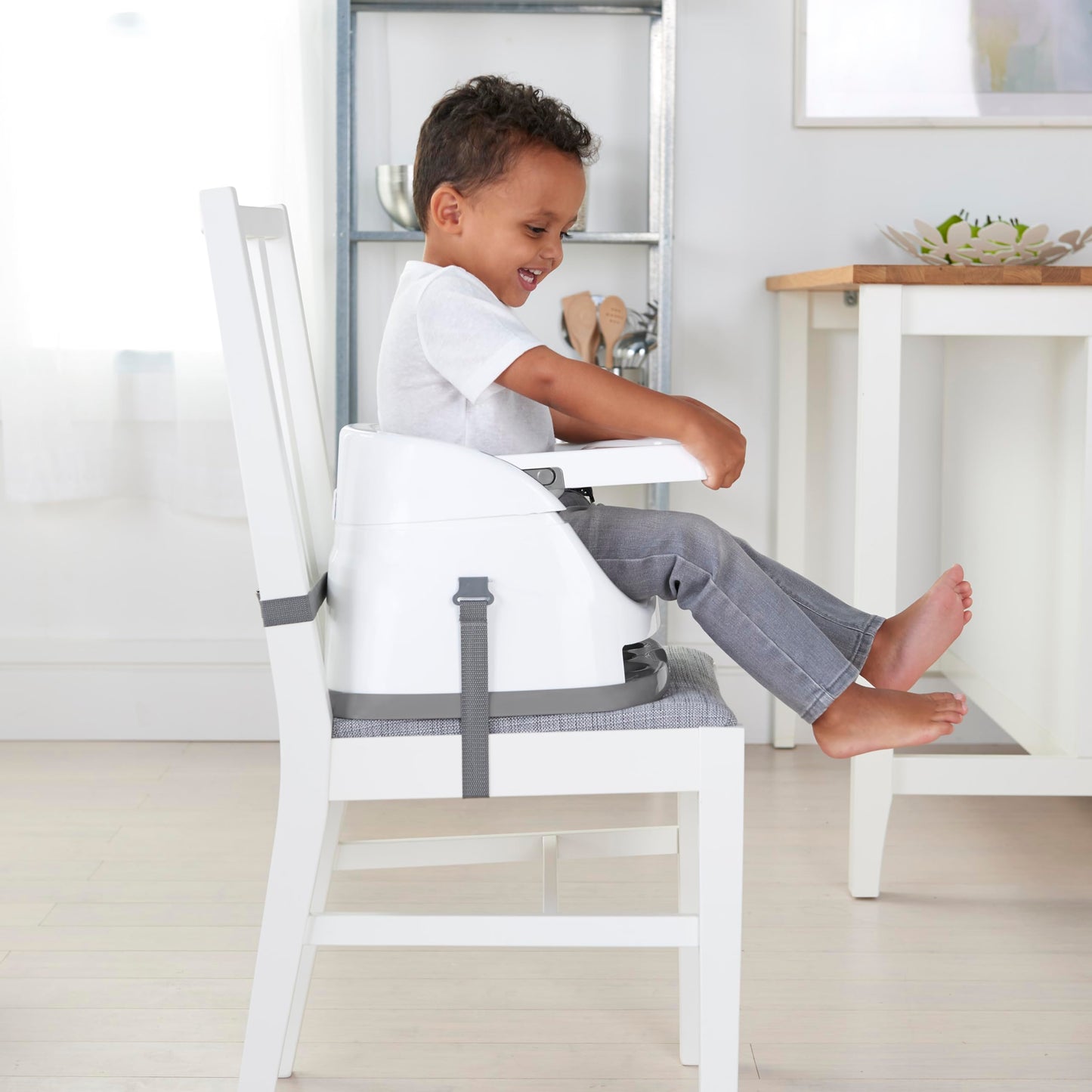 Ingenuity 2-ühes söögitooli iste Baby Base 2-in-1, Mist, alates 6 kuust