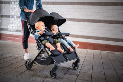 hauck Swift X Duo kaksikute ja õdede-vendade jalutuskäru, must, kuni 2 × 15 kg
