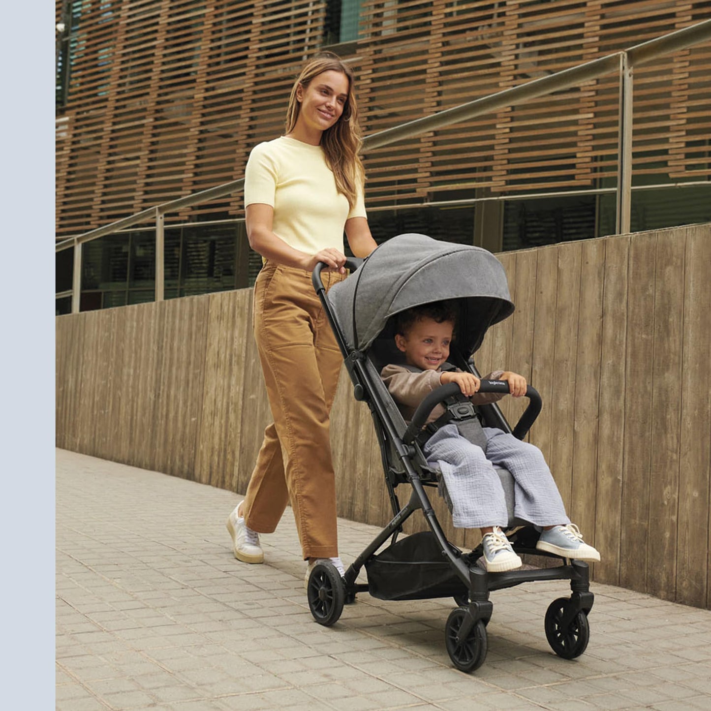 Inglesina Sketch kerge ja kompaktne kergkäru, tumesinine