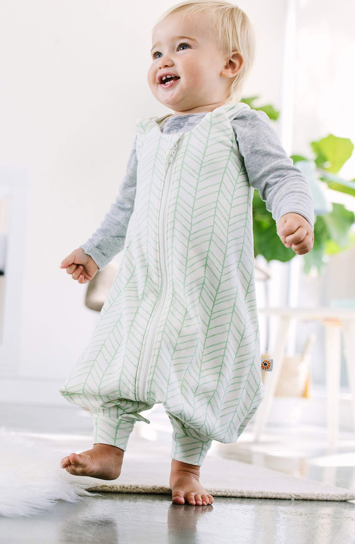 Ergobaby On the Move 2 in1 beebi magamiskott 1 TOG, suurus M (6–18 kuud)