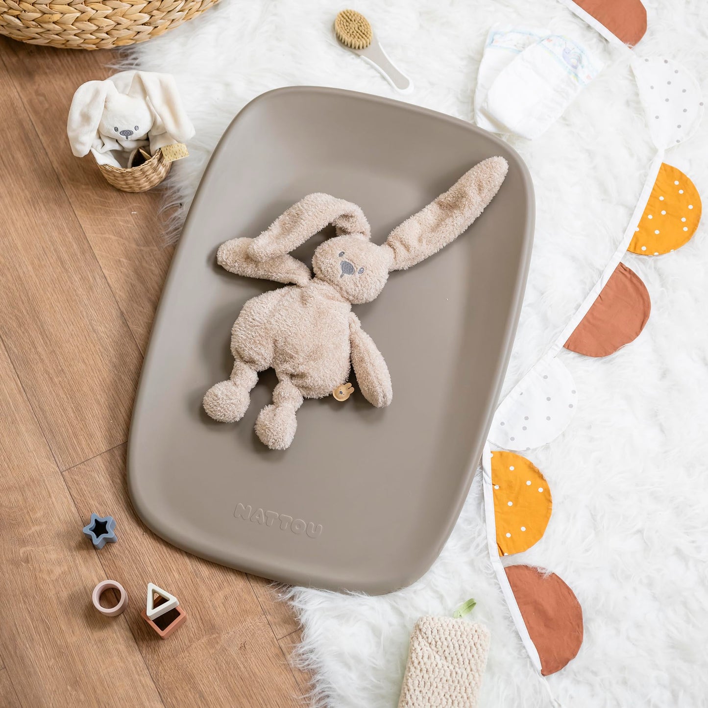 Nattou Premium Soft vahtmähkimisalus, 50 × 70 cm, taupe