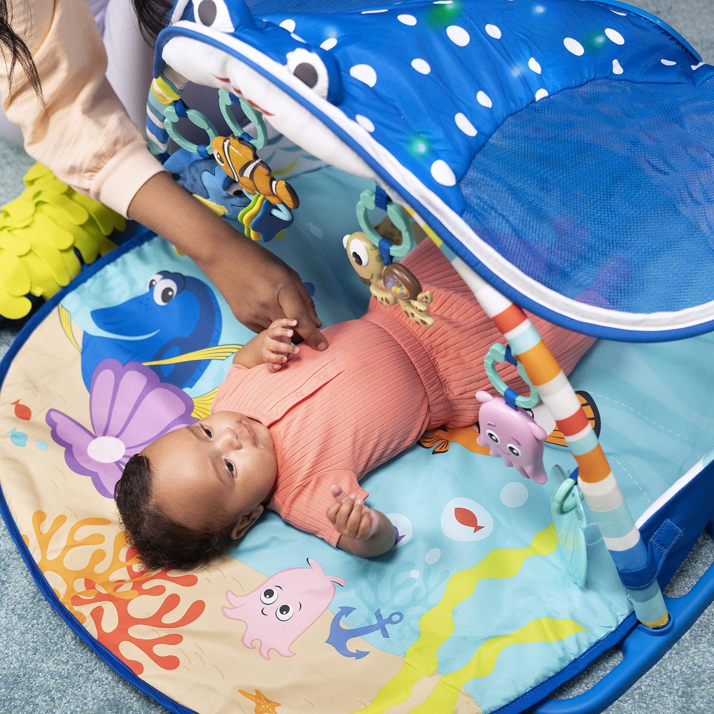 Bright Starts Disney Baby Finding Nemo Mr. Ray mängumatt ja aktiivsuskeskus