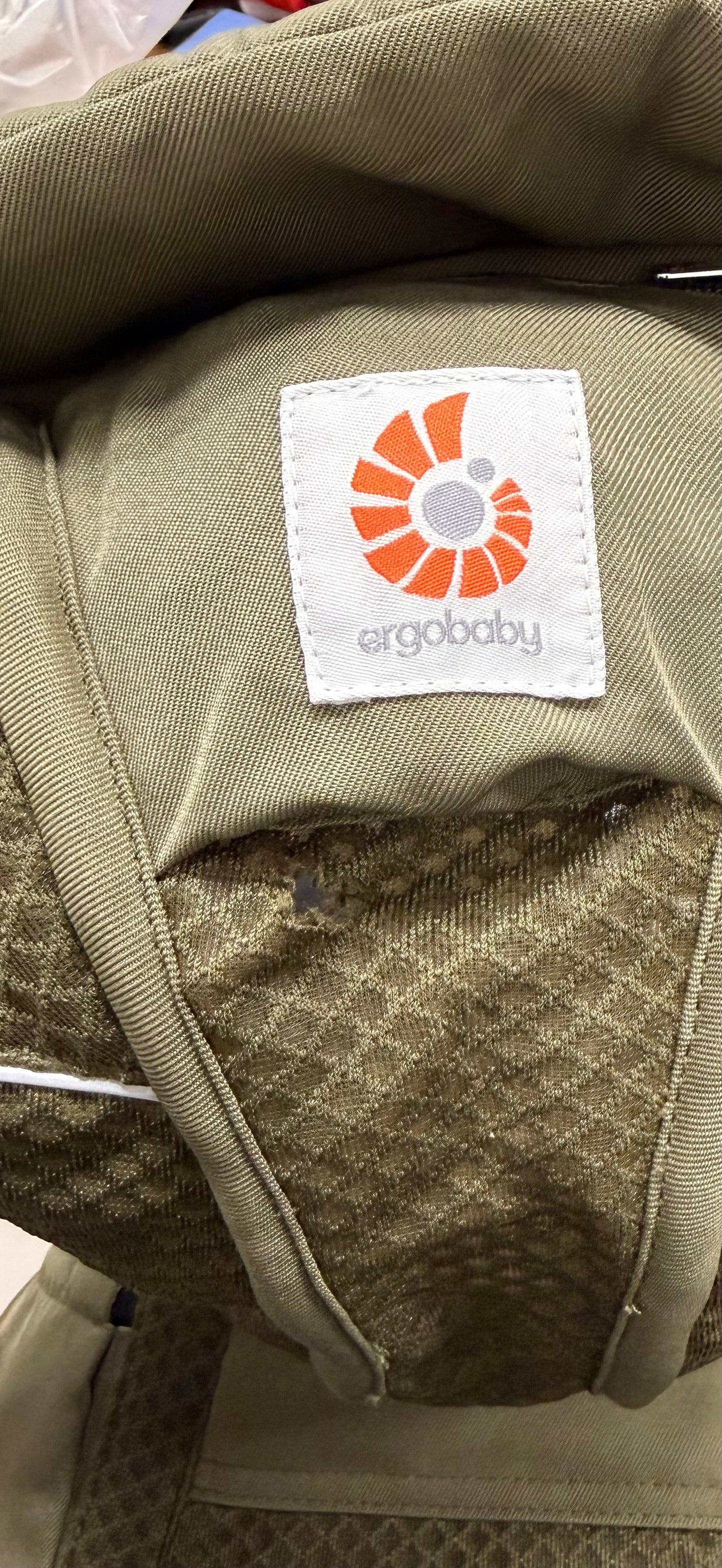 Ergobaby Omni Breeze kandekott alates sünnist, Olive Green
