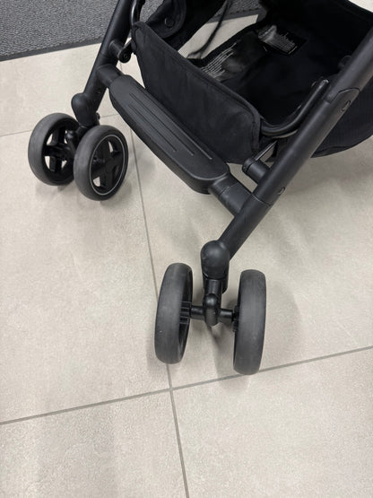 Maxi-Cosi Lara2 erittäin kevyt kokoontaitettava rattaat, harmaa