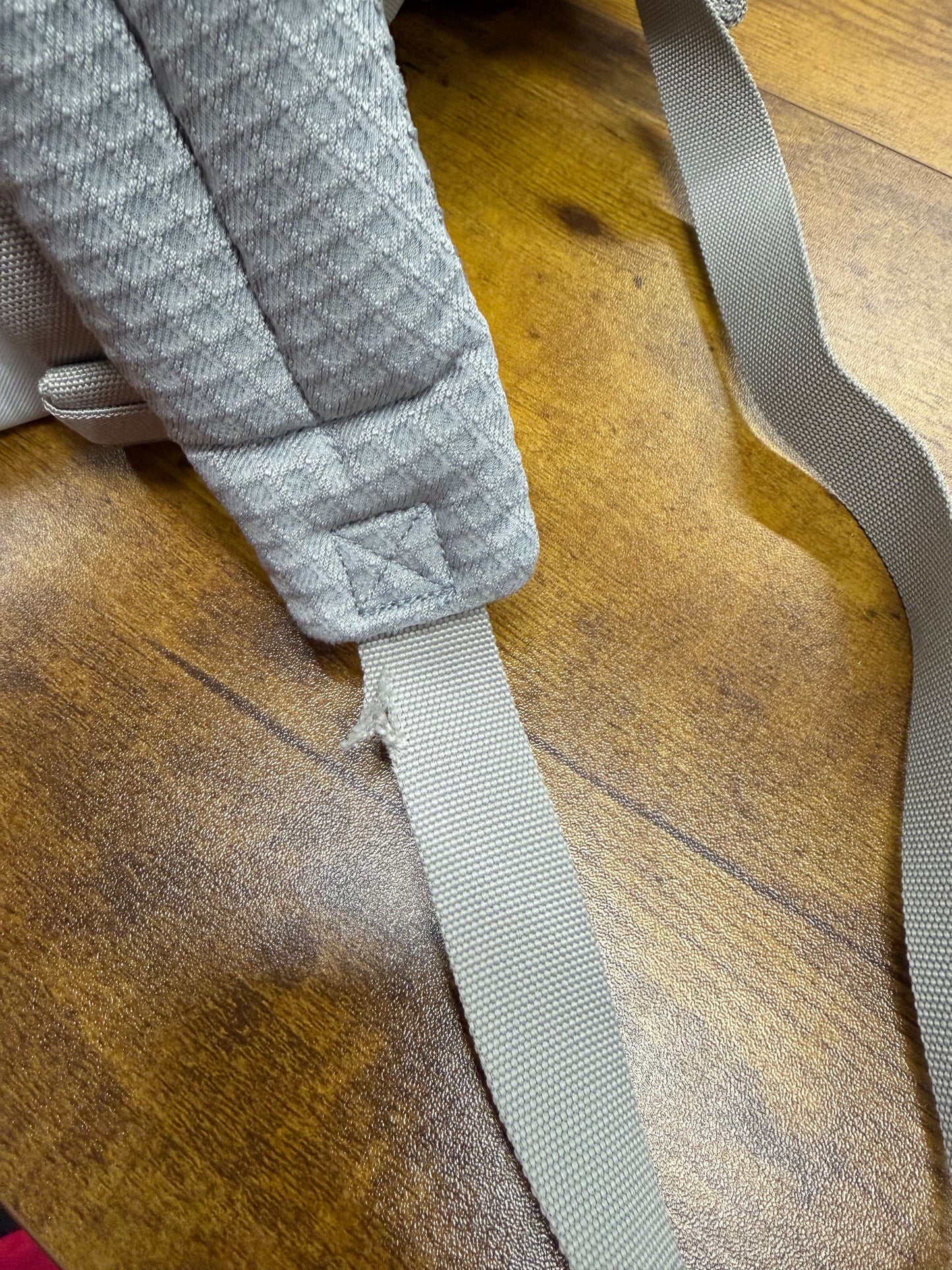 Ergobaby Omni Breeze -kantoreppu Pearl Grey, syntymästä 20,4 kiloon asti