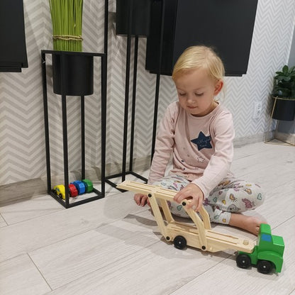Puidust autoveok haagise ja 4 autoga, kokkupandav kahekorruseline